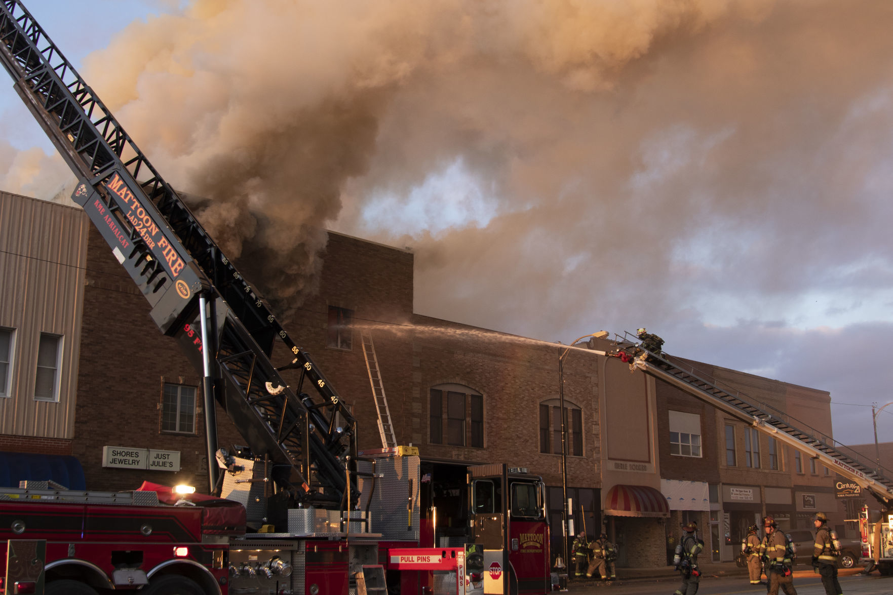 Shores Building Fire 4 (03/21/19)